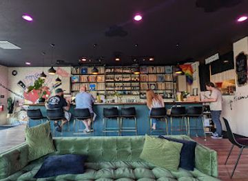 Stylus Wine and Vinyl Bar