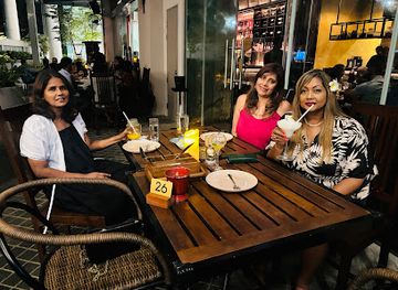 sri-lanka/western-province/bar/shoulders-by-harpos