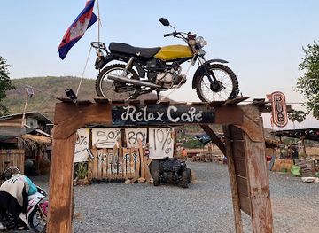 cambodia/kampong-chhnang/bar/relax-cafe-pub