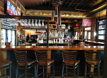 tennessee/chattanooga/southside-historic-district/bar/feed-table-and-tavern