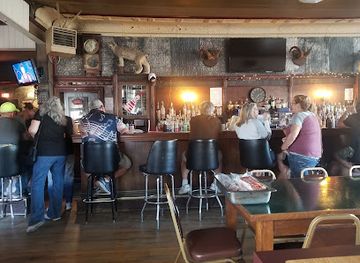 minnesota/iron-range/bar/mac-s-bar