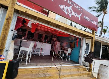 sint-maarten/point-blanche/bar/big-bastaard-s-beach-bar