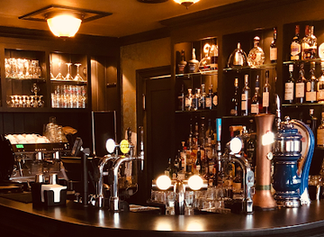 norway/oslo/holmenkollen/bar/forest-brown