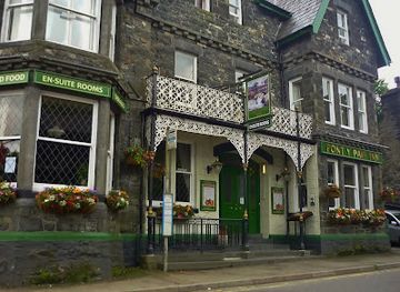 united-kingdom/snowdonia-national-park/bar/pont-y-pair-inn