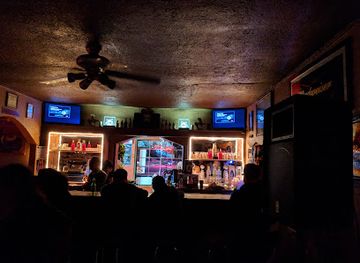 arizona/apache-county/bar/jaramillos-tavern-and-store