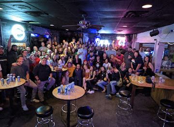 iowa/des-moines/bar/carl-s-place