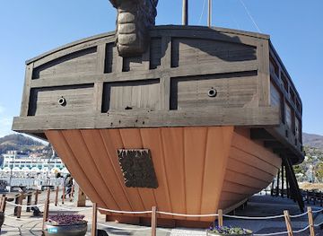 south-korea/yeosu-ocean-park/bar/yi-sun-sin-square