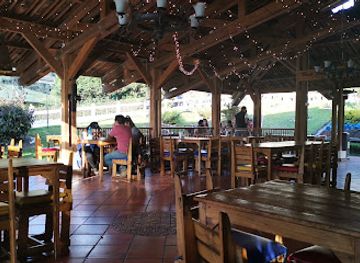 colombia/cocora-valley/bar/donde-juan-b-bosques-de-cocora-valle-de-cocora