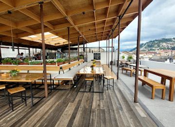 ecuador/amazon/bar/community-hostel