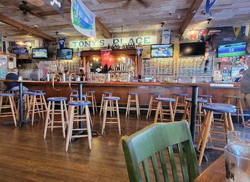 ohio/lake-erie-islands/bar/reel-bar-put-in-bay-oh