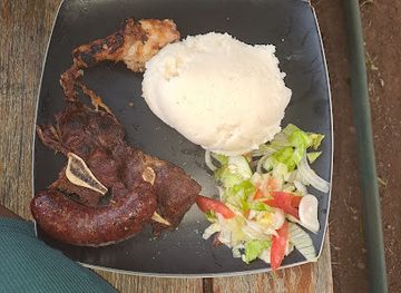 zimbabwe/bulawayo/bar/queens-poolside-bar