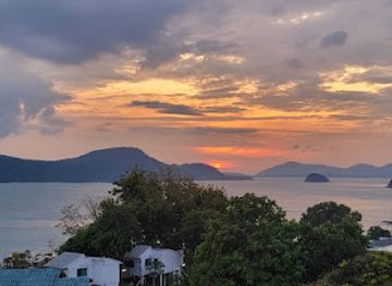thailand/andaman-coast/bar/seaview-sunset-rooftop