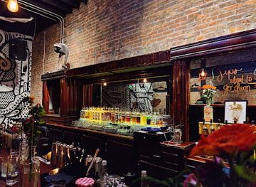 michigan/detroit/eastern-market/bar/detroit-city-distillery