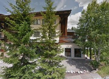 austria/lech/bar/frozen-icebar