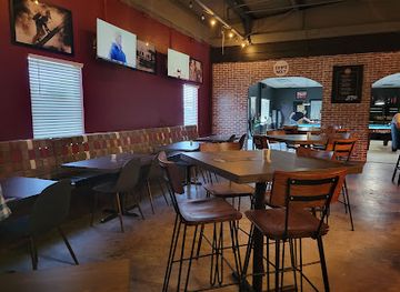 idaho/nampa/bar/firehouse-sports-pub-aka-dave-s-firehouse