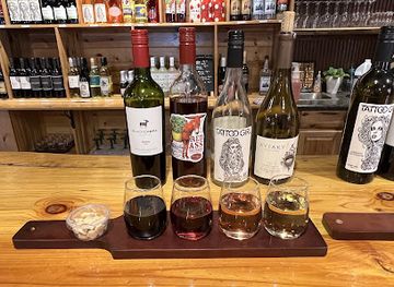 south-dakota/crazy-horse-memorial/bar/hippierockstar-boutique-wine-beer-bar