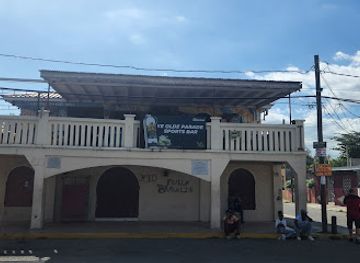 jamaica/kingston/port-royal/bar/ye-old-parade-sports-bar