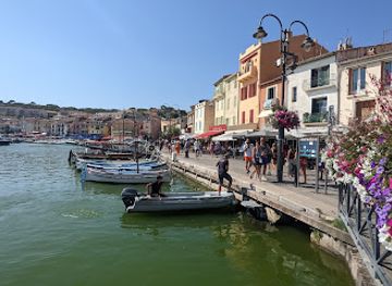 france/les-calanques-national-park/bar/bar-le-france