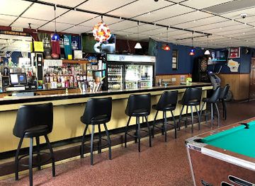 wisconsin/oshkosh/bar/back-again-stadium-bar