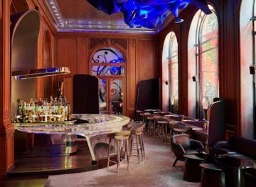 france/paris/champs-elysees/bar/le-bar