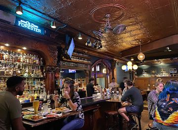 indiana/bloomington/bar/crazy-horse