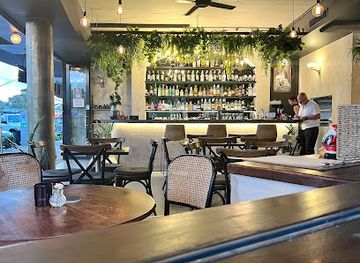 australia/northern-rivers/bar/ginn-jinn-licenced-cafe-restaurant