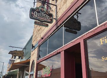 colorado/san-luis-valley/bar/quincy-s-steakhouse-spirits