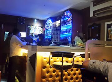india/mumbai/andheri/bar/royal-dining-bar