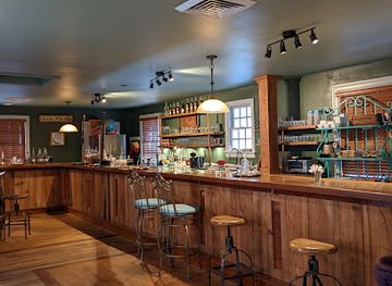 virginia/historic-triangle/bar/copper-fox-distillery-williamsburg
