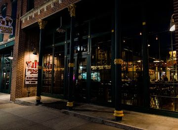 iowa/muscatine/bar/pr-f-social