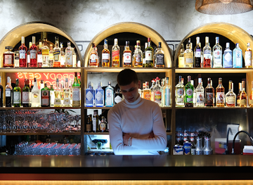 georgia/abkhazia/bar/black-bottle