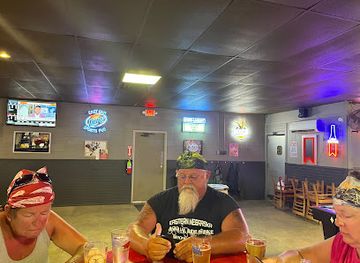 arkansas/ozark-national-forest/bar/east-end-sports-pub