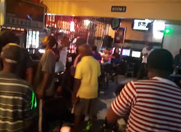 trinidad-and-tobago/arima/bar/flavours-sports-bar