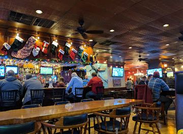 arkansas/pinnacle-mountain-state-park/bar/grumpy-s-too-neighborhood-bar-grill