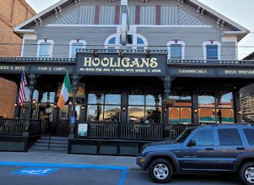 ohio/put-in-bay/bar/hooligans-irish-pub