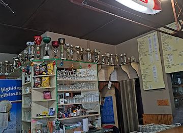 hungary/southern-transdanubia/bar/fenyes-presszo