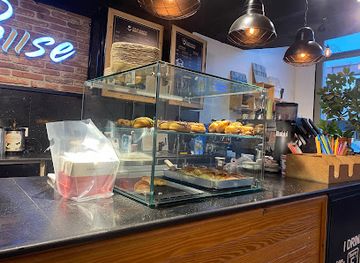 libya/surt-desert/bar/pause-cafe