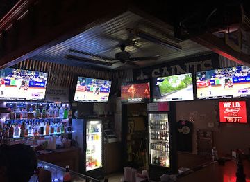 louisiana/bayou-country/bar/bayou-cane-sports-bar