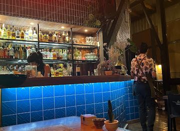 chile/valparaiso/bar/gardenia-bar