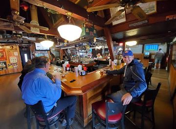 new-york/the-hamptons/bar/the-bays-bar-grill