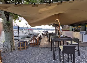switzerland/lucerne/lake-lucerne/bar/sunset-bar-lucerne