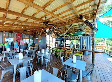 alabama/cherokee-rock-village/bar/jake-s-on-the-lake