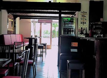 hungary/somogy/bar/doloresz-cafe-cocktail-bar