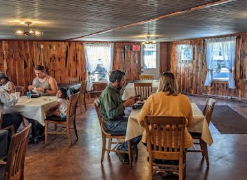 texas/lost-maples-state-natural-area/bar/canyon-bbq-and-grill