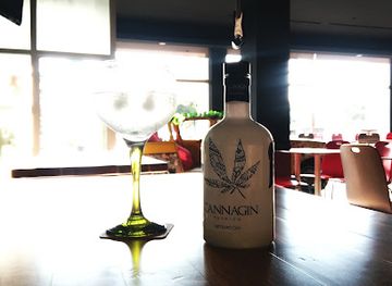 portugal/guimaraes/bar/bohemus