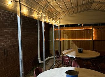 north-carolina/mountain-region/bar/mountaineer-tavern