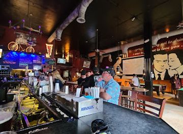 florida/miami/south-beach/bar/lost-weekend