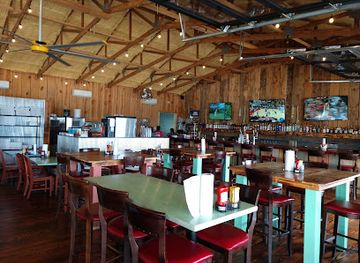 alabama/cheaha-mountain/bar/decks-and-docks
