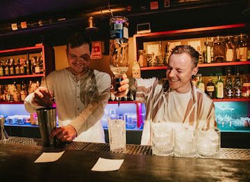 latvia/riga-bay/bar/bar-six