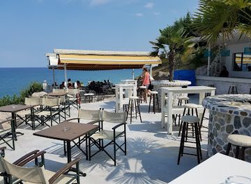 greece/macedonia/bar/akrotiri-beach-bar